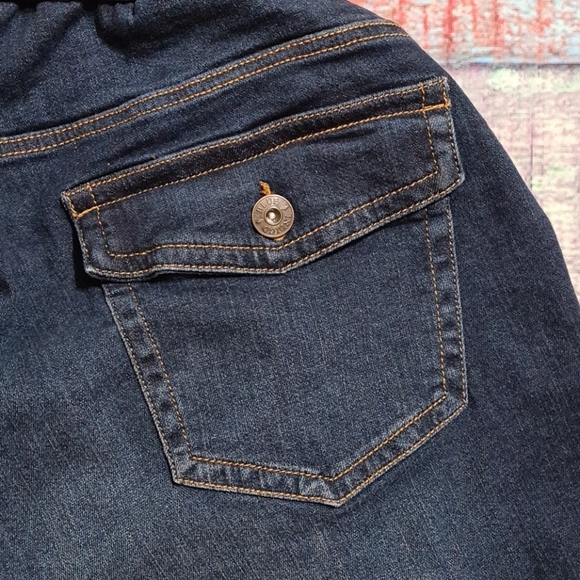 Indigo Blue Motherhood Plus 3X Pre Pegnancy Shorts - Picture 3 of 4